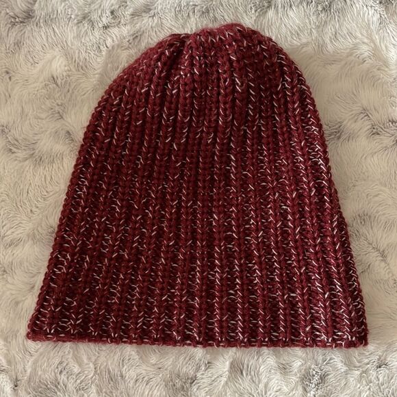 OLD NAVY RED RED BEANIE WINTER HAT - Picture 1 of 5